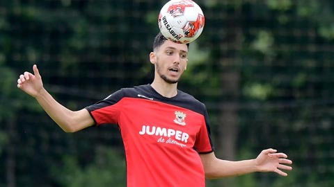 人搭檔成為 人搭檔成為