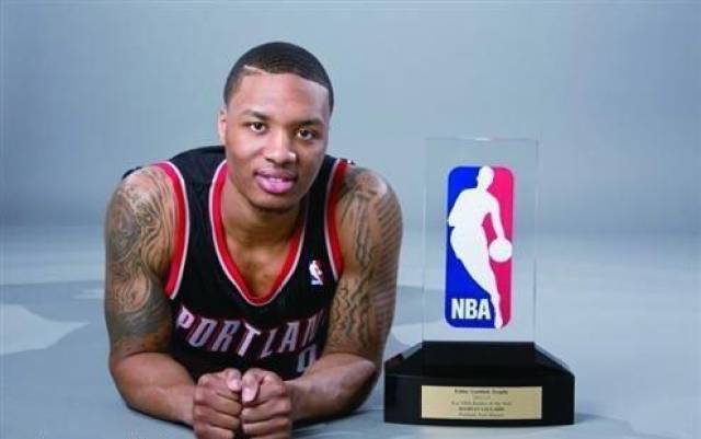 35亿美元 35亿美元